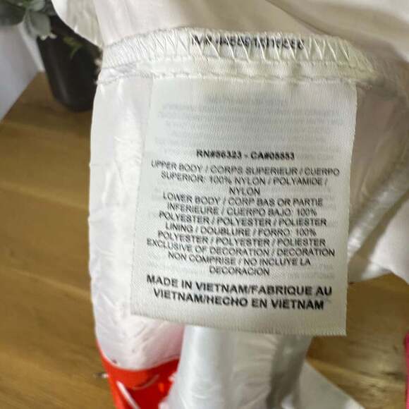 Nike Athleisure White & Red Windrunner lightweight hooded Jacket Women’s Large - Picture 3 of 11